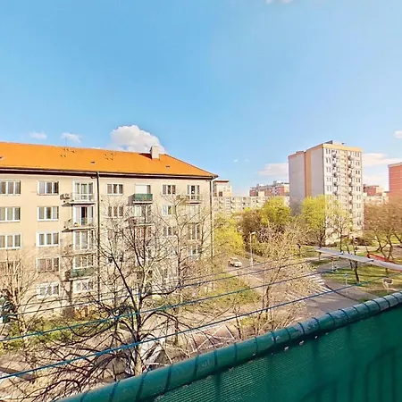 Apartment 2br With Garage Parking, Walking To Centre And Stadiums Bratislava